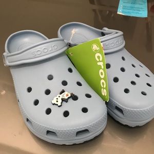Women’s Crocs size 8
